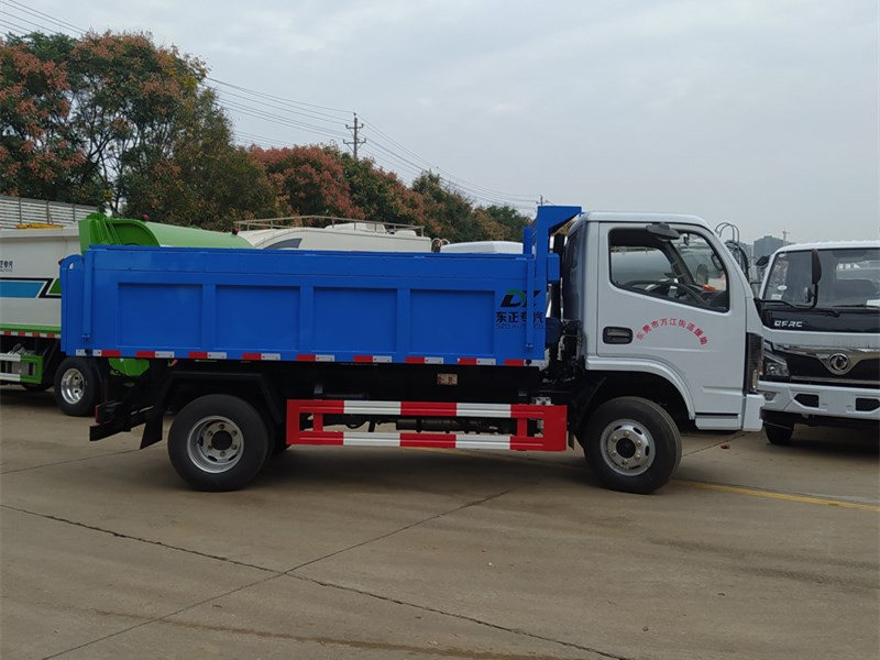 東風(fēng)5方污泥清運車